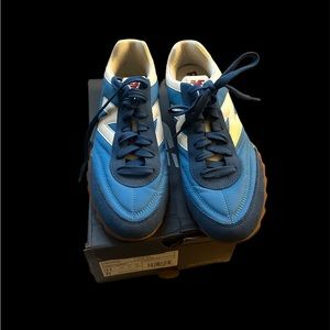 New Balance Men's RC30 size 11